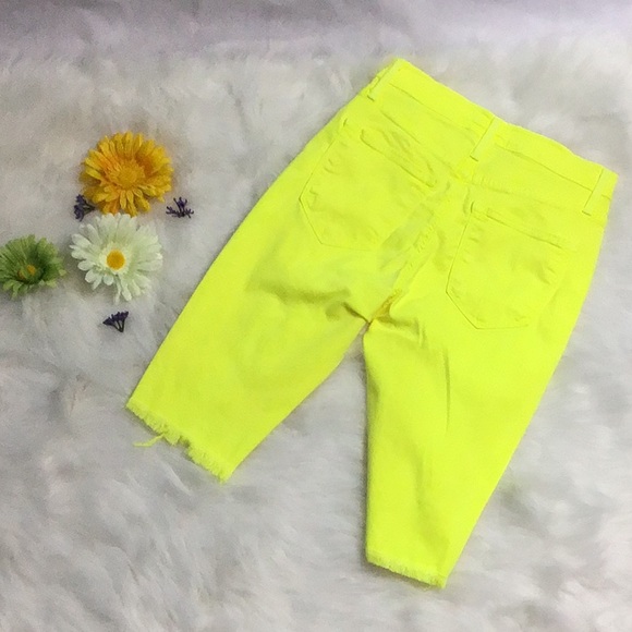 Distressed Jade Bermuda🛍 - Picture 3 of 5